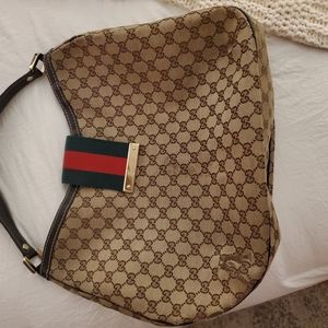 100% authentic Gucci bag.